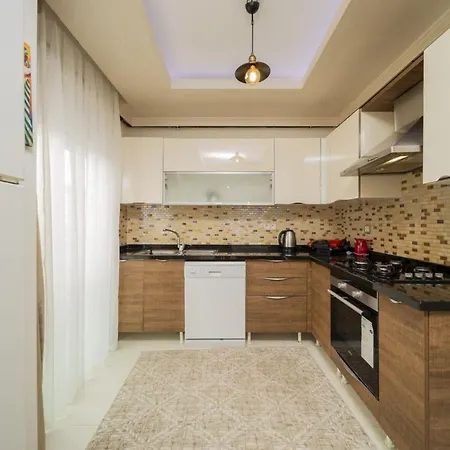 Lejlighed Charming Flat W Balcony 3 Min To *