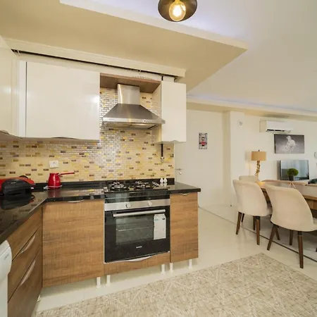Charming Flat W Balcony 3 Min To * Анталья